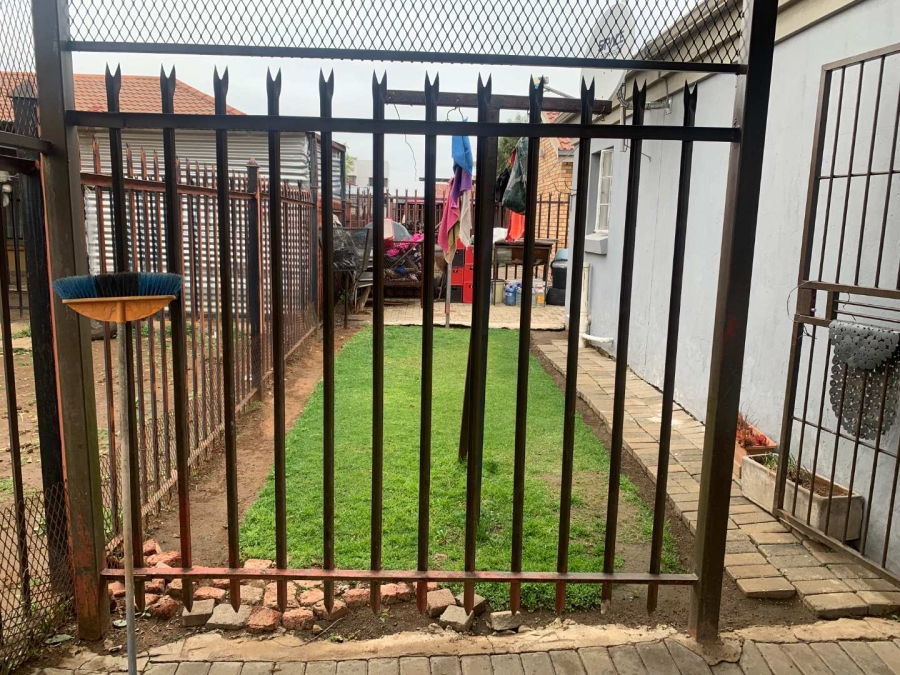 3 Bedroom Property for Sale in Vista Park Free State